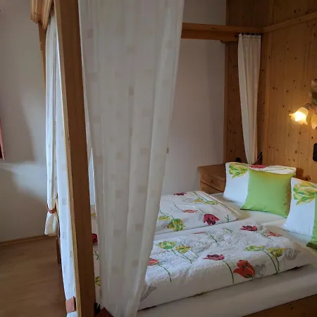 Mayer * Alpbach